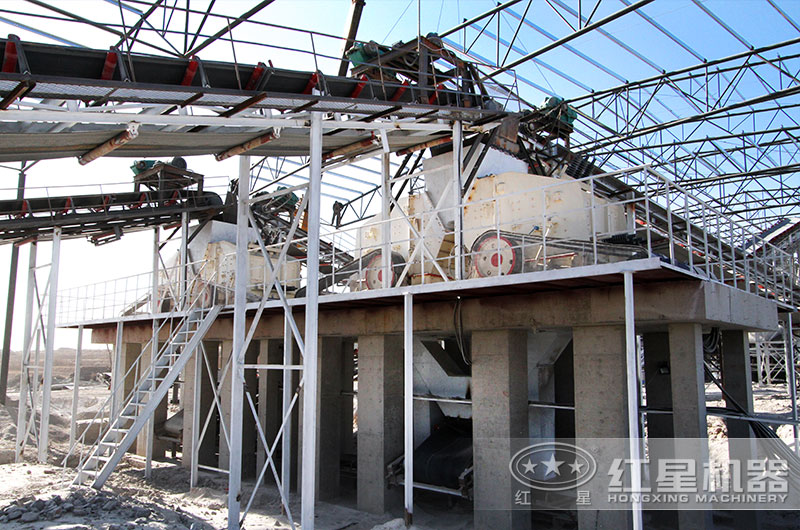 大型砂石料生產(chǎn)線使用反擊式破碎機(jī)現(xiàn)場(chǎng) 大型砂石料生產(chǎn)線使用反擊式破碎機(jī)現(xiàn)場(chǎng)