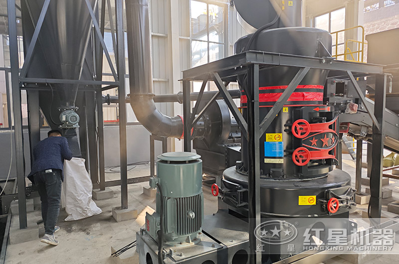 超細立式磨粉機試機現場